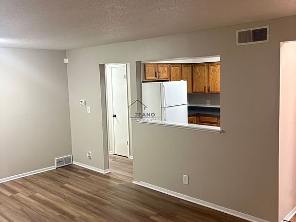 3rd image of 3417 W Baskin Ridge Ct #1