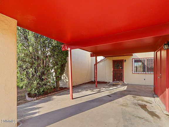 4th image of 1642 Mountain View Ave