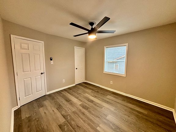 3rd image of 6161 Susan Ln