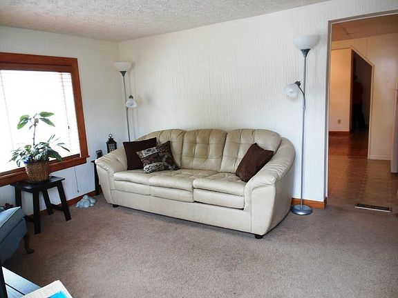 5th image of 2617 1st Street Ct