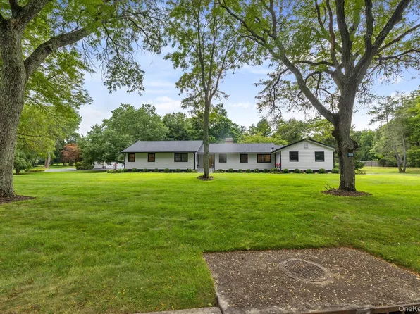 19 MICHAELS Lane, Old Brookville, NY 11545