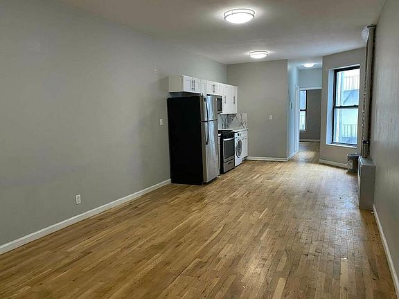 2nd image of 2171 3rd Ave APT 2B