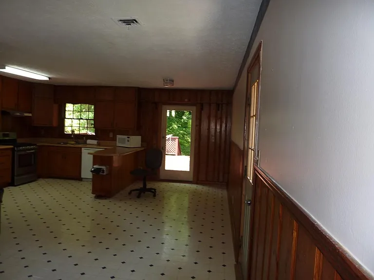 613 Densley Dr — Photo 10