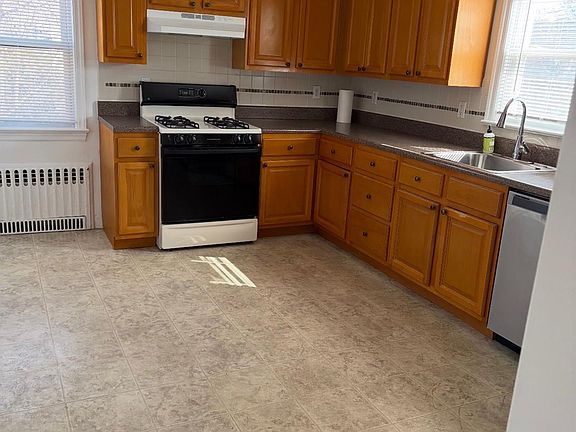 2nd image of 107 Sterling Avenue