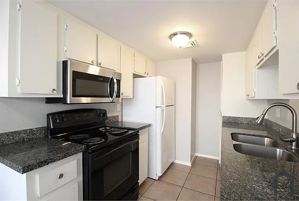860 E Brown Rd #32 — Photo 3