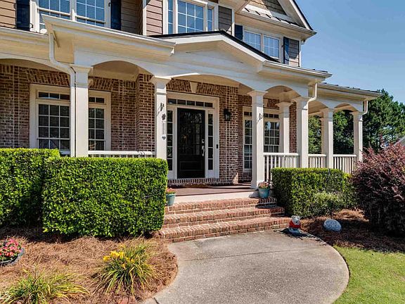 5th image of 534 Richmond Pl