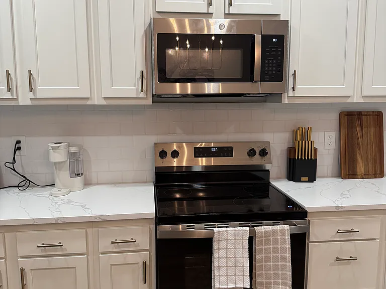 719 E Caldwell St #2 — Photo 11