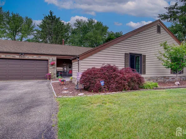 320 Double Creek Pkwy, Freehold, NJ 07728