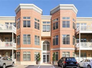 50 Stone Ridge Way APT 2A, Fairfield, CT 06824