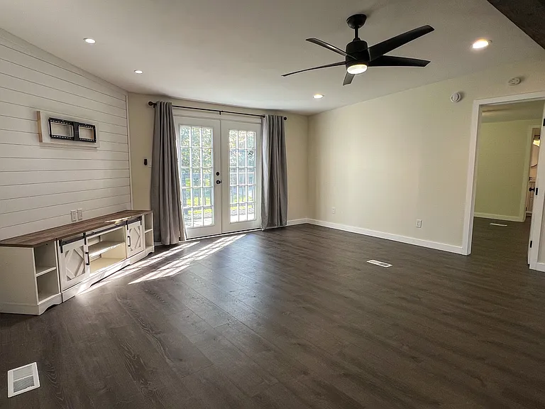 716 Yachtsman Pl — Photo 9