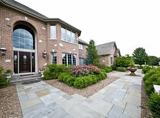 4N241 Woodland Trl W, Wayne, IL 60184