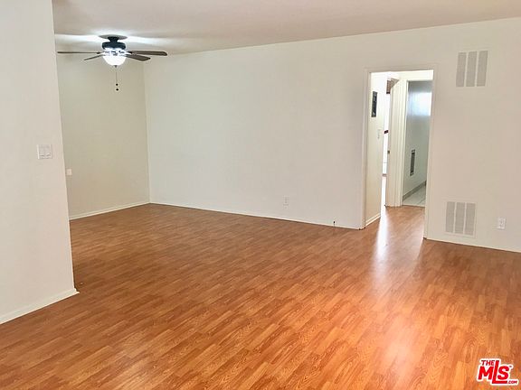 2nd image of 1021 N Genesee Ave APT 5