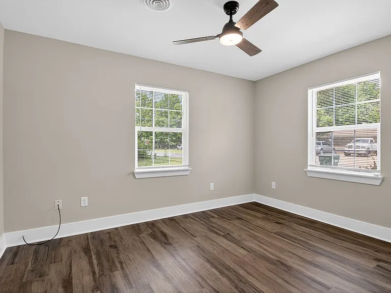 115 Mitchell Street — Photo 13