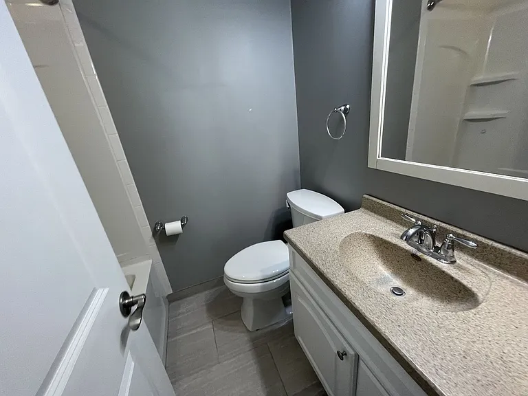2202 N 51st St — Photo 11