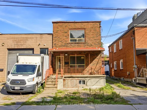 26 Geary Ave, Toronto, ON M6H 2B4