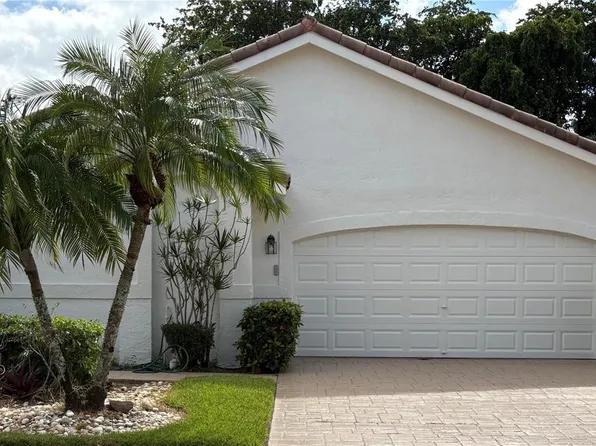7744 Dundee Ln, Delray Beach, FL 33446