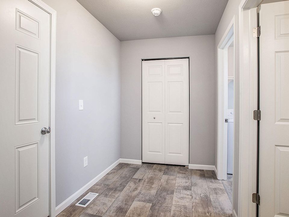 859 Harvest Dr, Wayland, MI 49348 Zillow