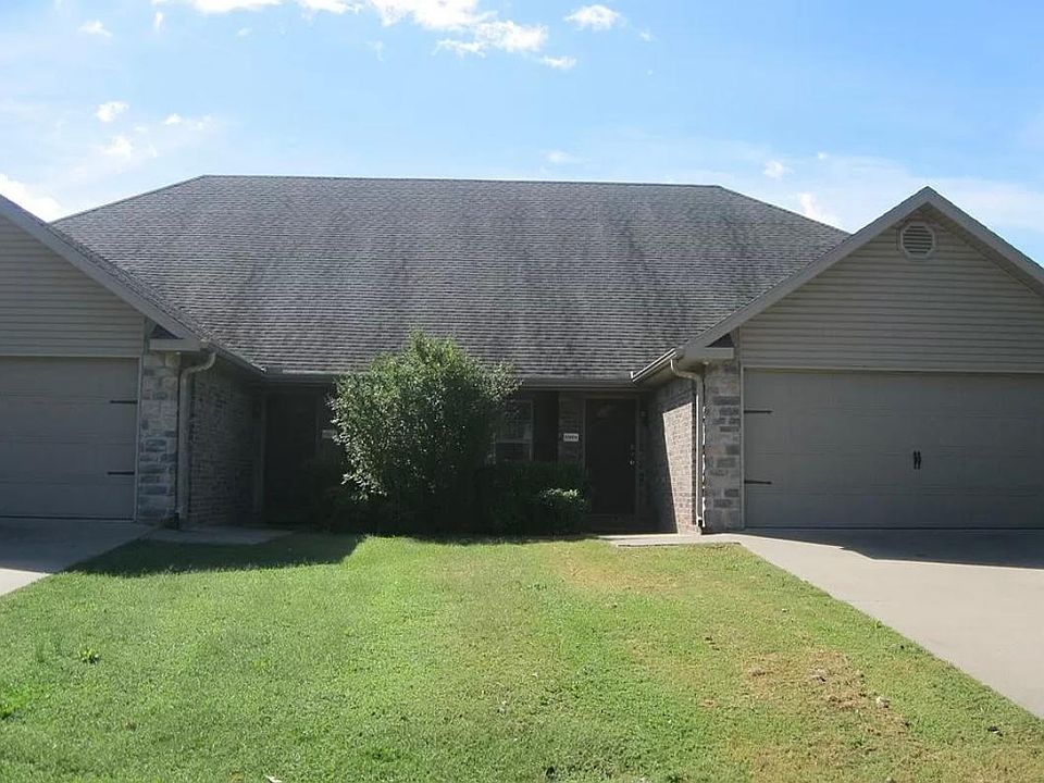 1st image of 3203 SW Amberwood Ave #2