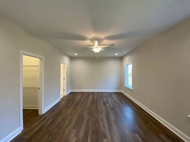 261 Summerlyn Dr — Photo 13