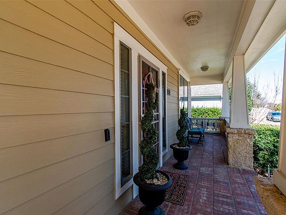 5th image of 3305 Flagstone Dr