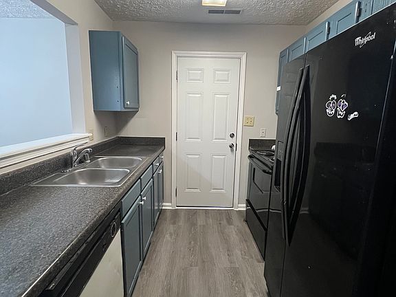 3rd image of 2042 Wiltshire St