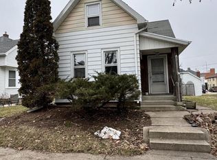 1814 Cambridge Ave, Sheboygan, WI 53081