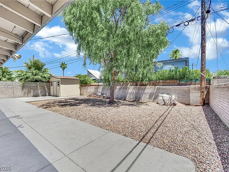 2221 Santa Clara Dr — Photo 25