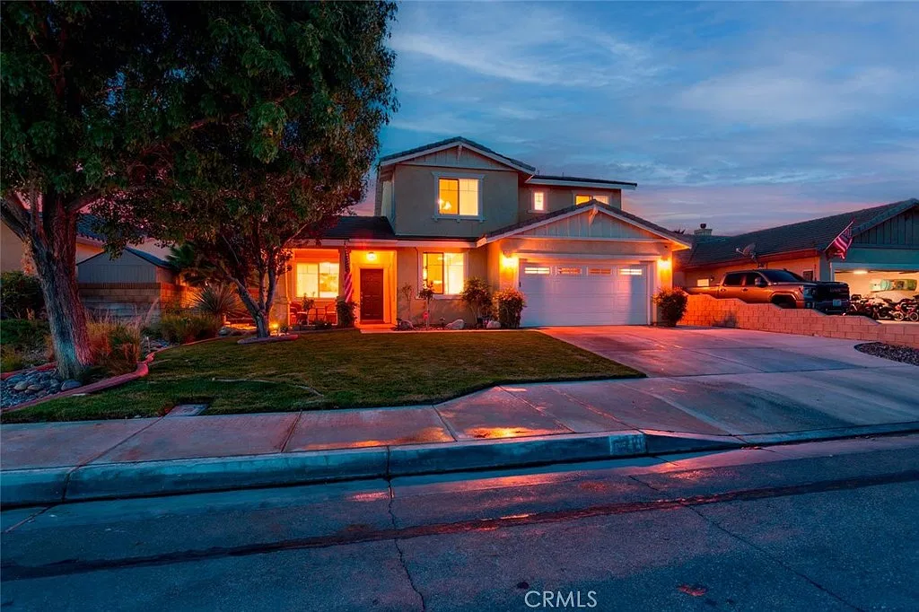 5 bed, 3096 sqft, $4,000 — Photo 2