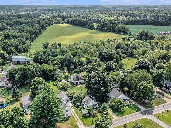 3898 K Dr S, East Leroy, MI 49051
