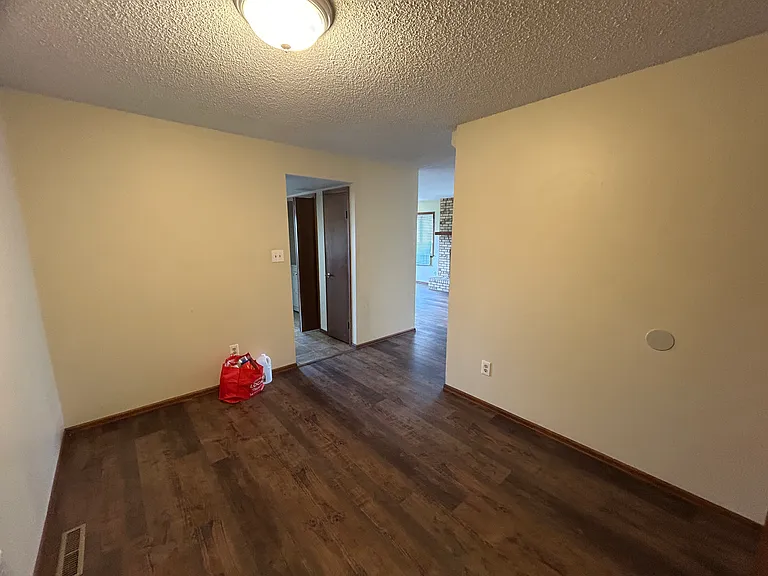 1224 Parker Dr — Photo 8