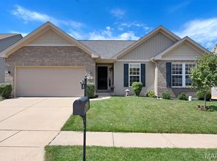 98 San Marino Pkwy, Fenton, MO 63026