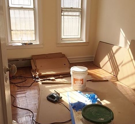 3rd image of 850 45th St APT 1R