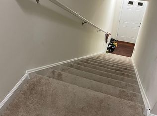 2 Fulham Rd APT C, Clifton Park, NY 12065