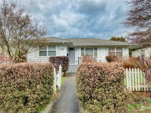 1015 E Rio Vista Avenue, Burlington, WA 98233