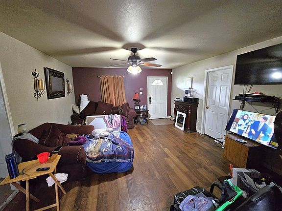 3rd image of 8121 Livingston St