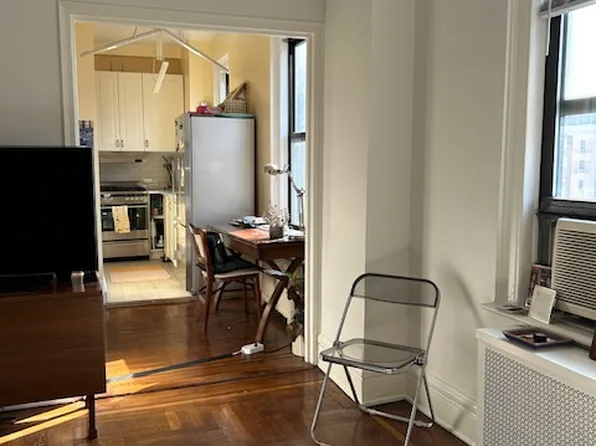 269 West 72nd Street 15C image 3 of 10