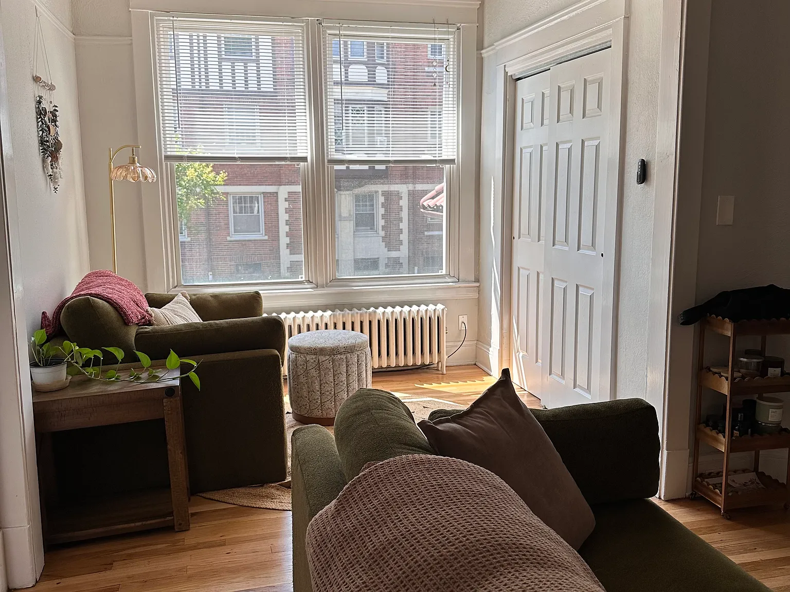 2 bed, 800 sqft, $1,150 — Photo 3