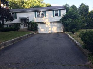 1 Woodland Park, Windsor, CT 06095