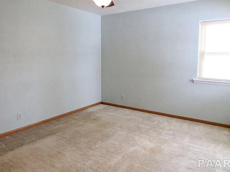 2227 N Ardell Pl — Photo 9