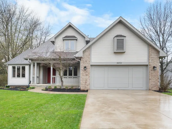 2210 Robinhood Ln, West Lafayette, IN 47906