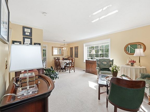 5th image of 63 Brookdale Cir Unit 63