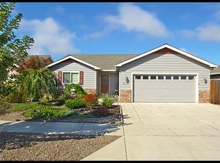 2213 Manchester Dr, Medford, OR 97501