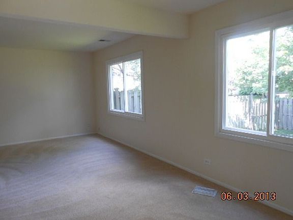 5th image of 1000 W Bryn Mawr Ave