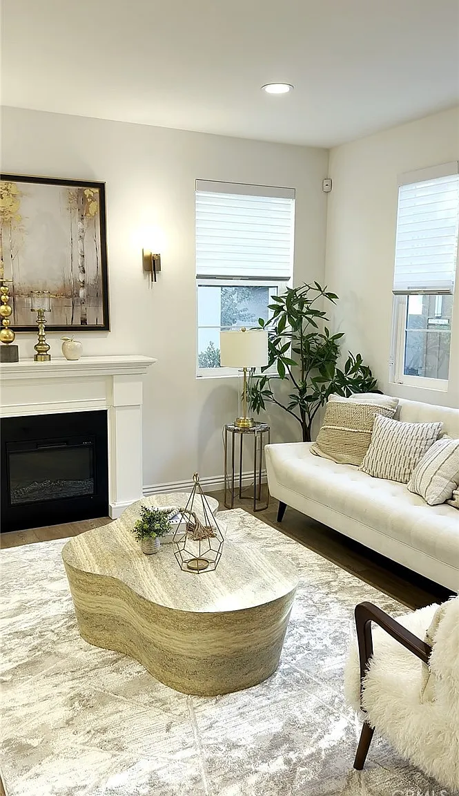 3 bed, 2.5 bath, 2344 sqft, $7,500 — Photo 1