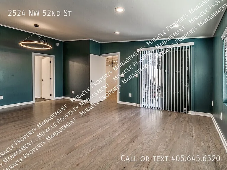 2524 NW 52nd St — Photo 25