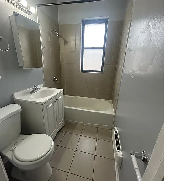 2207 E 75th St #2A — Photo 5