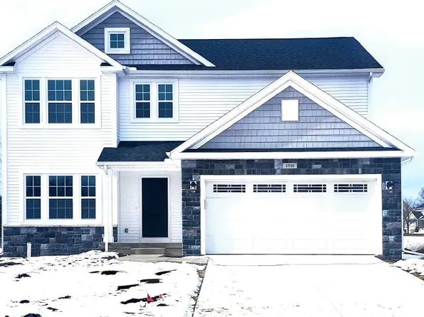 4910 Knollwood Dr, Saint Joseph, MI 49085