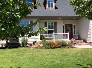 3823 E Willow Ridge Dr, Ammon, ID 83406