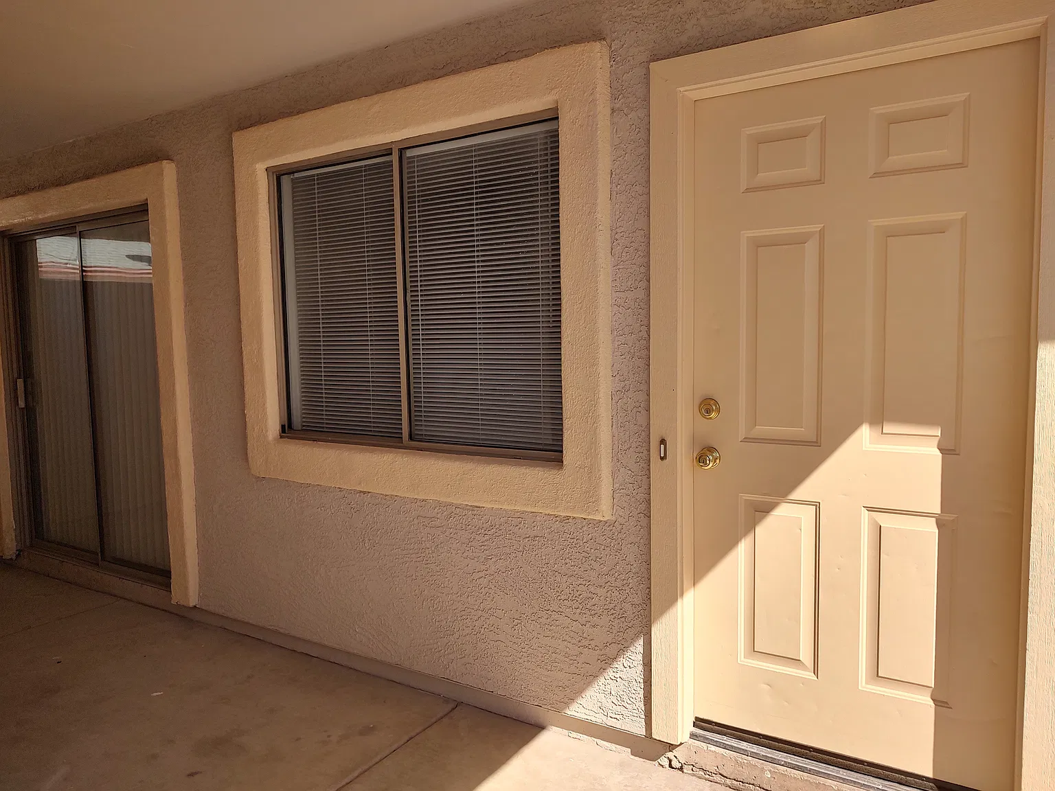 3 bed, 1100 sqft, $1,399 — Photo 4