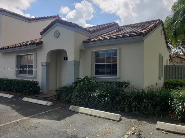 1494 Springside Dr, Fort Lauderdale, FL 33326
